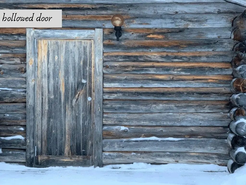 hollowed door